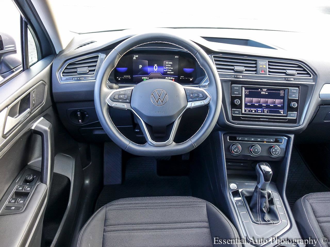 2023 VOLKSWAGEN TIGUAN - Image 12