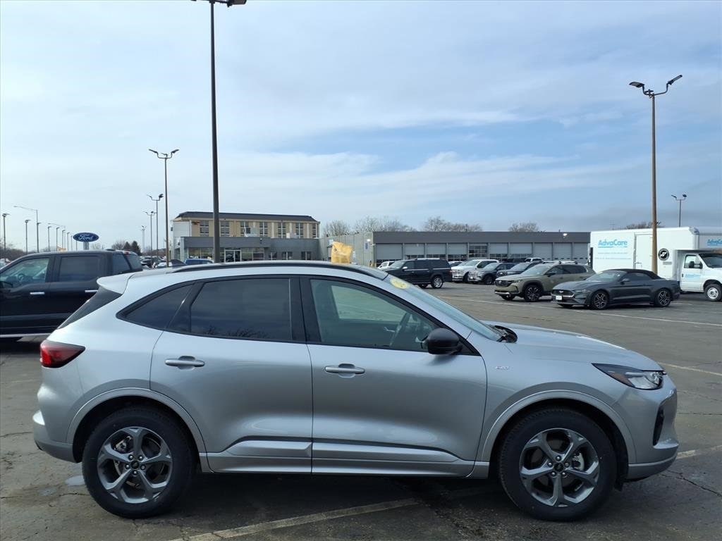 2023 FORD ESCAPE - Image 8