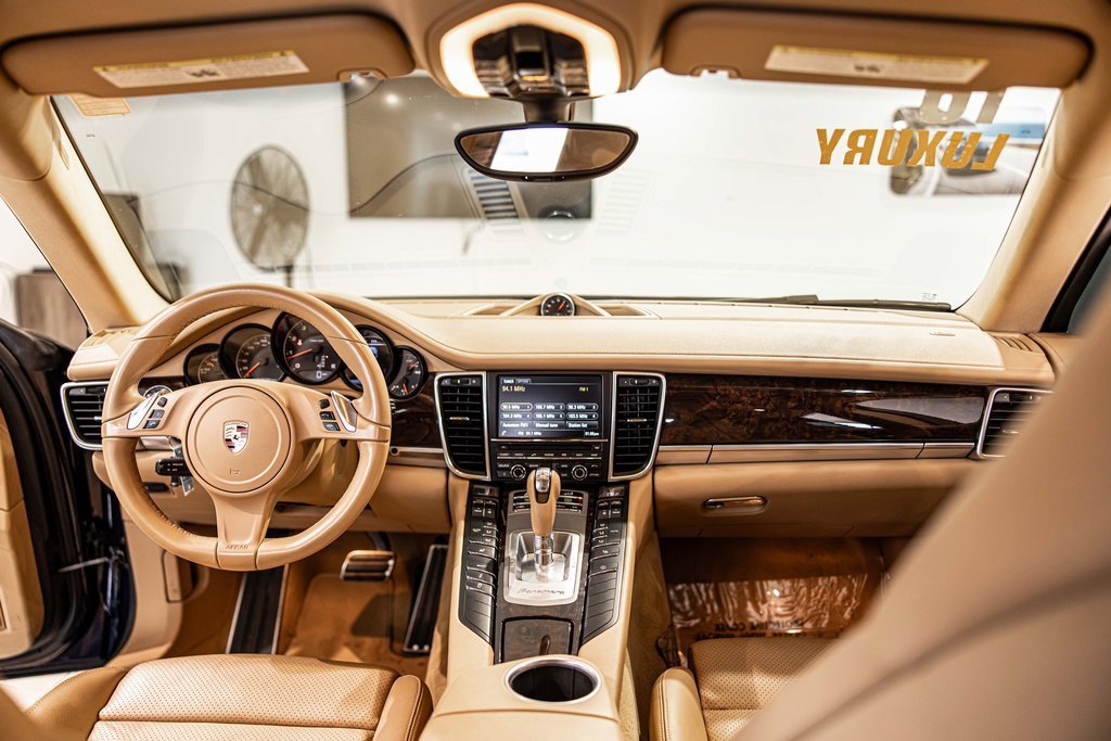 2016 PORSCHE PANAMERA - Image 36