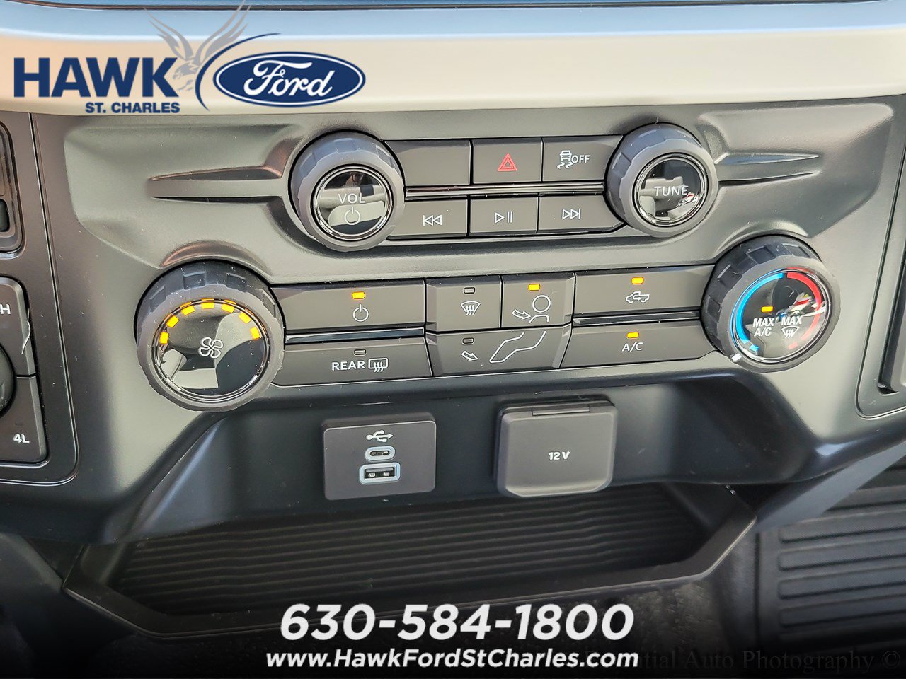 2025 Ford F-350 Super Duty XLT - Photo 13