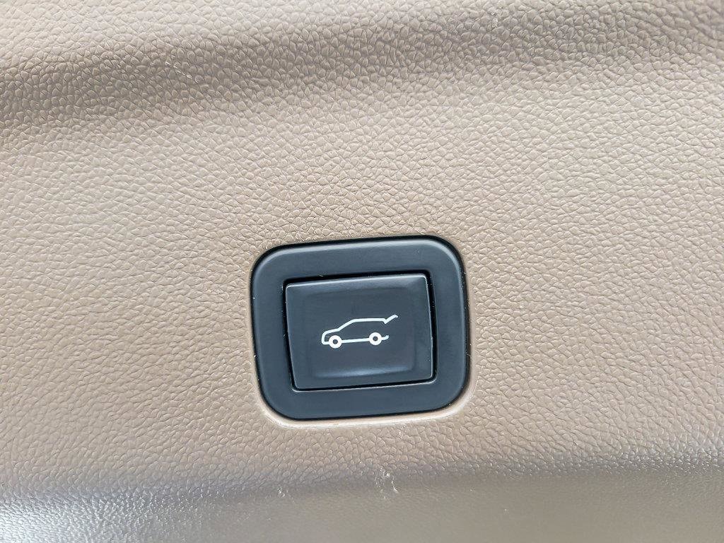 2021 GMC YUKON - Image 28