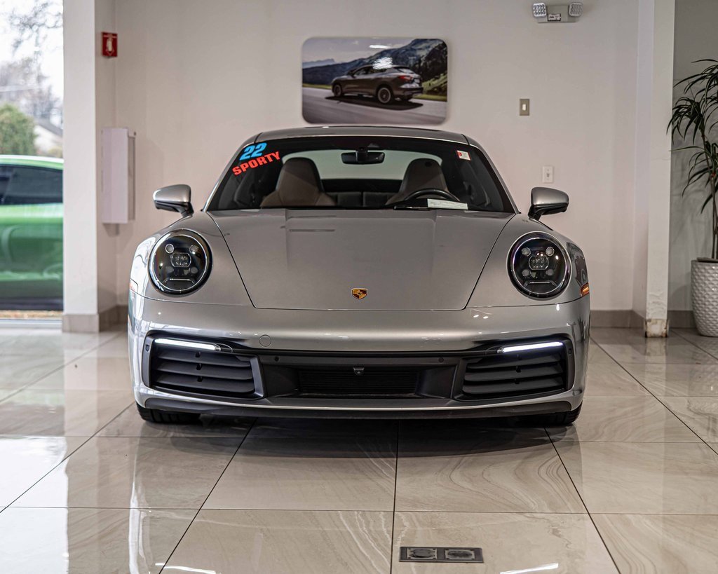 2022 Porsche 911 4 photo 2