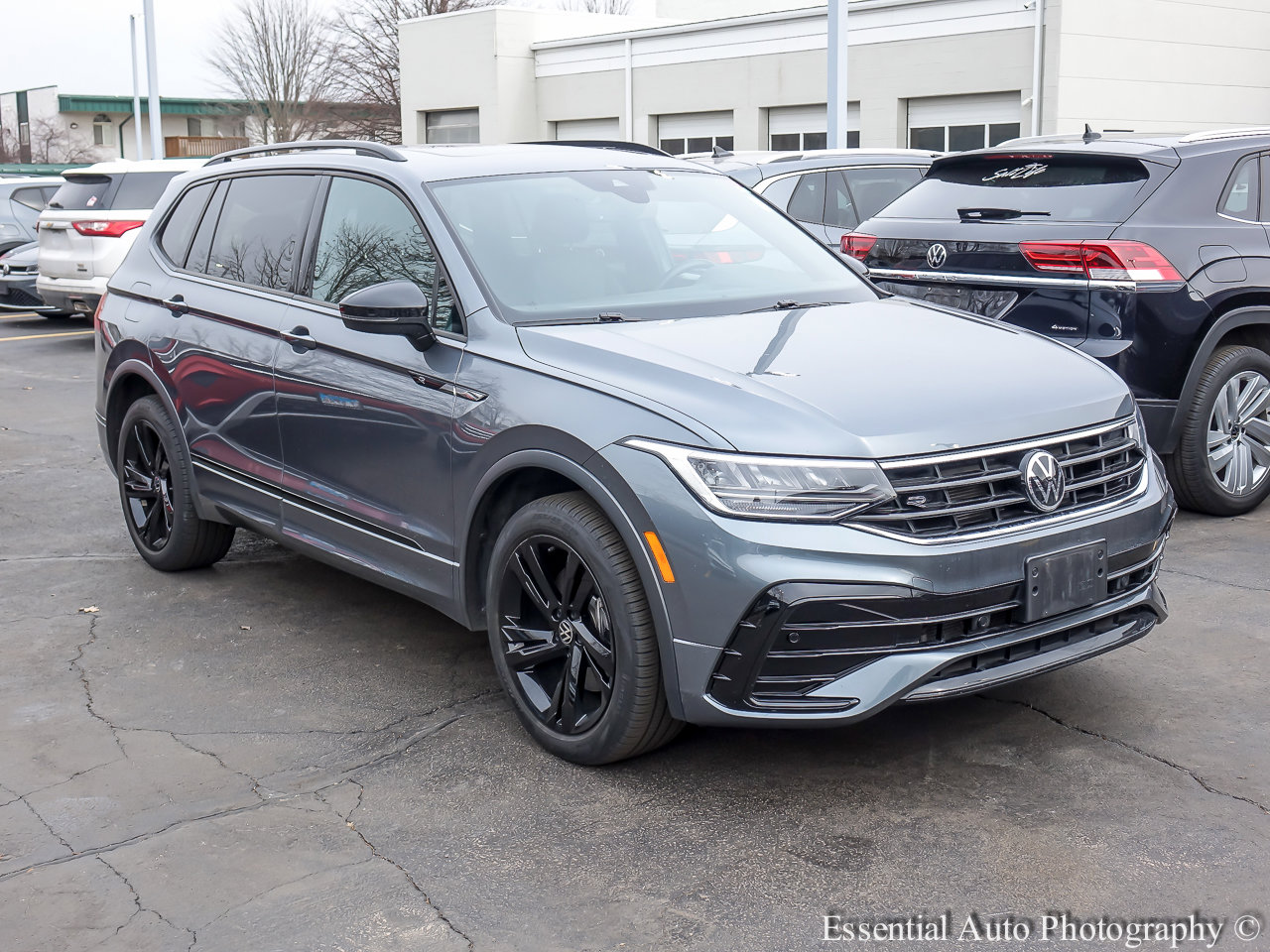 2023 VOLKSWAGEN TIGUAN - Image 2
