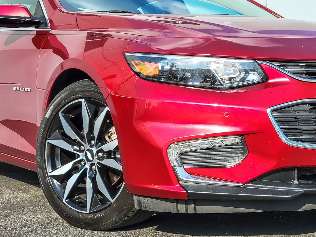 2017 Chevrolet Malibu 1LT photo 3