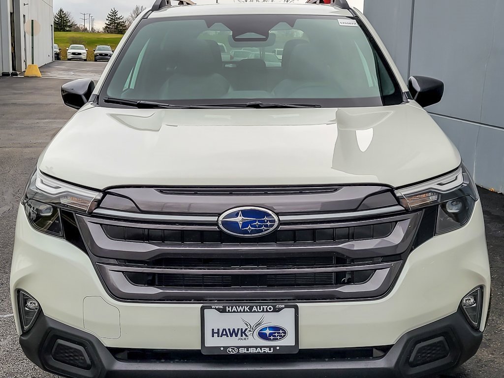 2026 Subaru Forester Premium photo 4