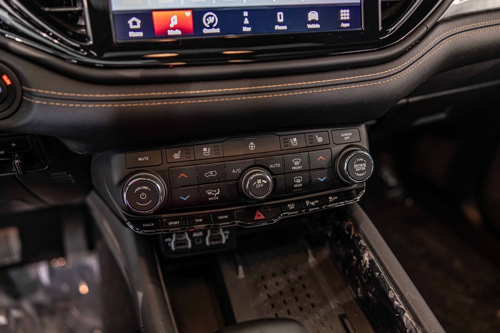 2025 DODGE DURANGO - Image 30