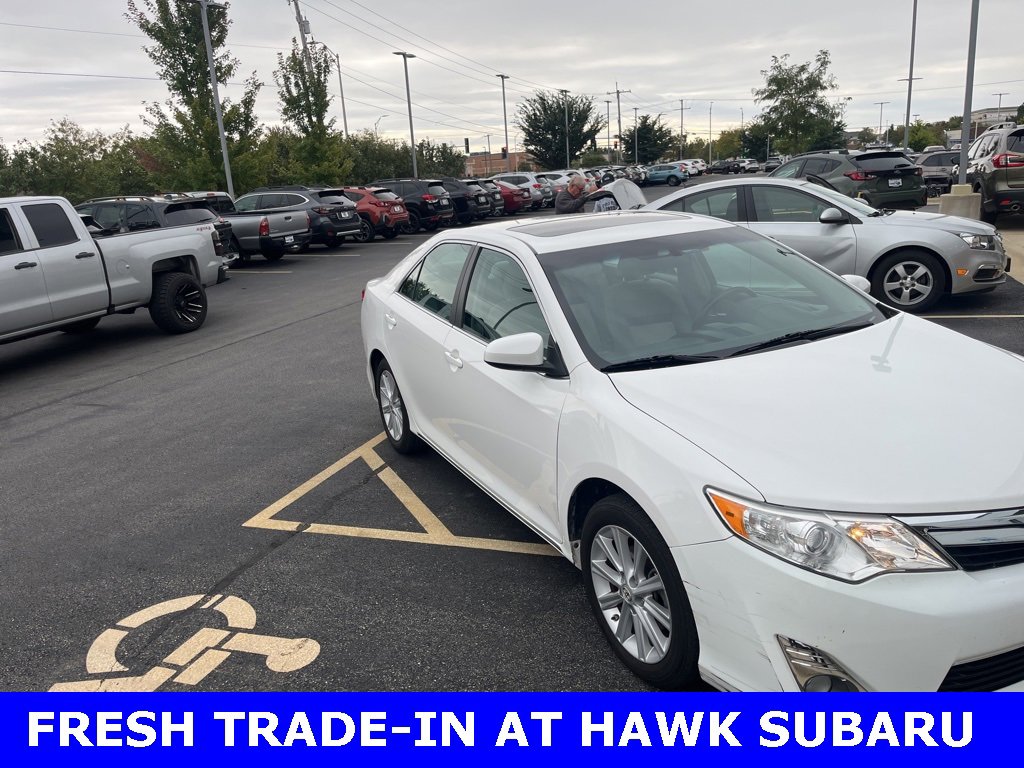 2012 Toyota Camry XLE photo 3