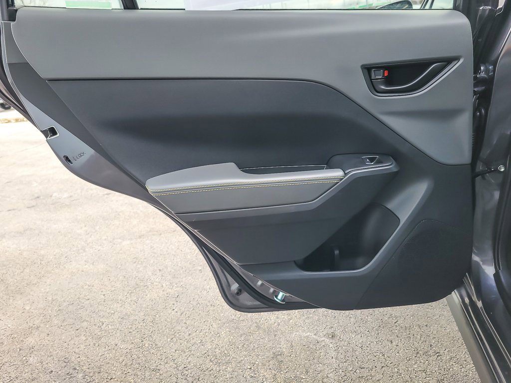 2025 SUBARU CROSSTREK - Image 17