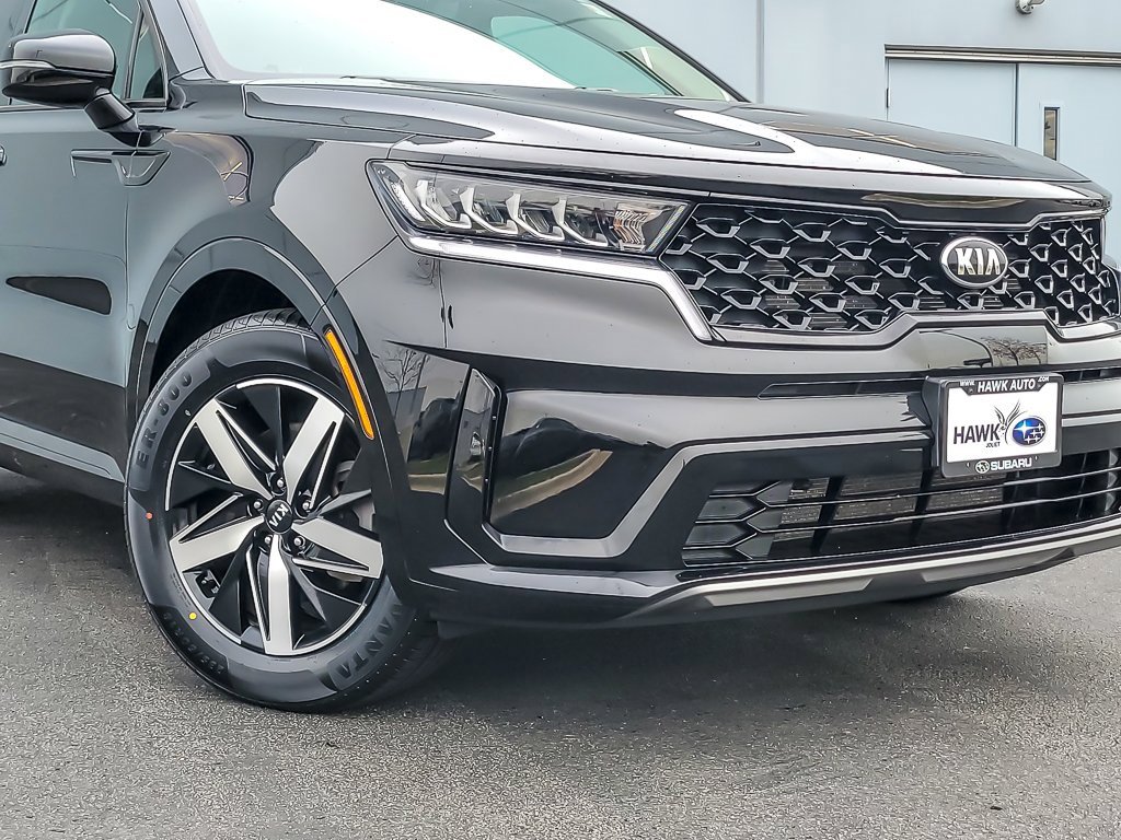 2021 Kia Sorento S photo 2