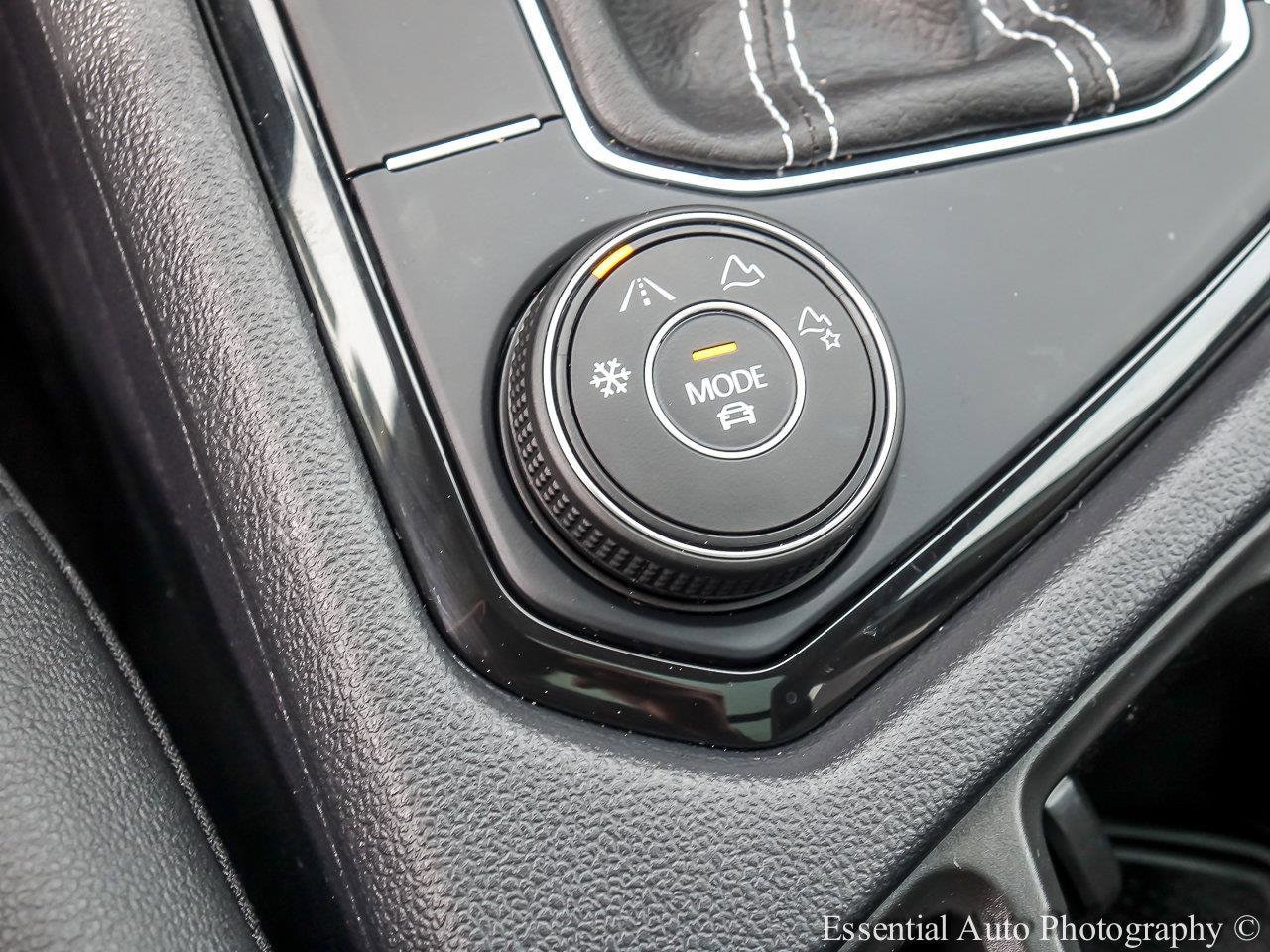 2023 VOLKSWAGEN TAOS - Image 17