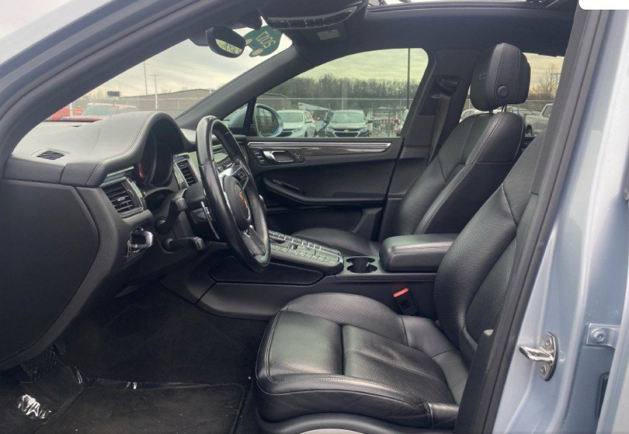 2017 PORSCHE MACAN - Image 5