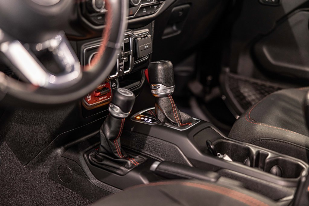 2021 JEEP WRANGLER - Image 19