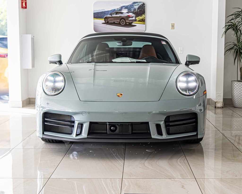 2025 Porsche 911 Cabriolet photo 2