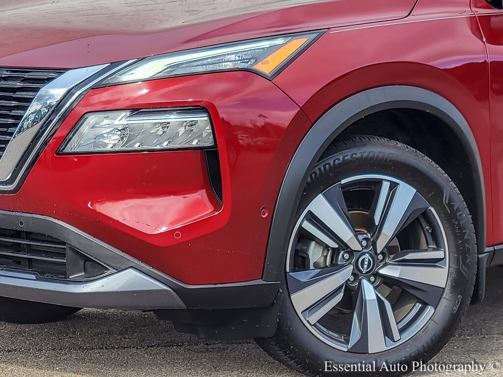 2023 Nissan Rogue SL photo 3