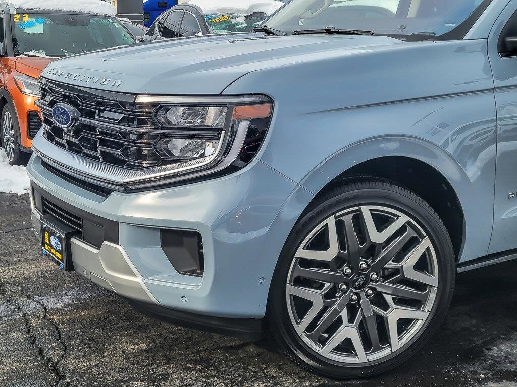 Used 2025 Ford Expedition Max Platinum Platinum 4x4