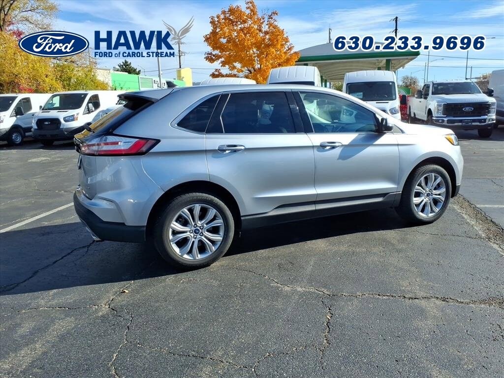 2022 Ford Edge Titanium photo 3