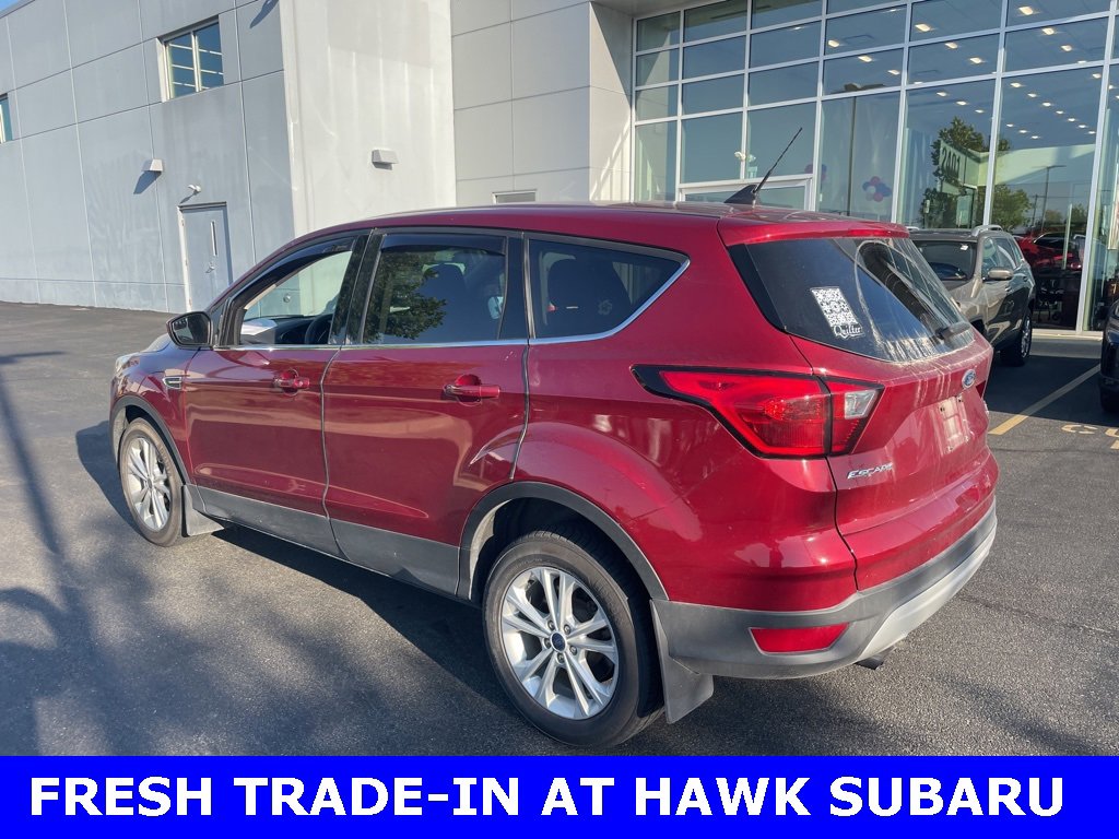 2019 Ford Escape SE photo 2