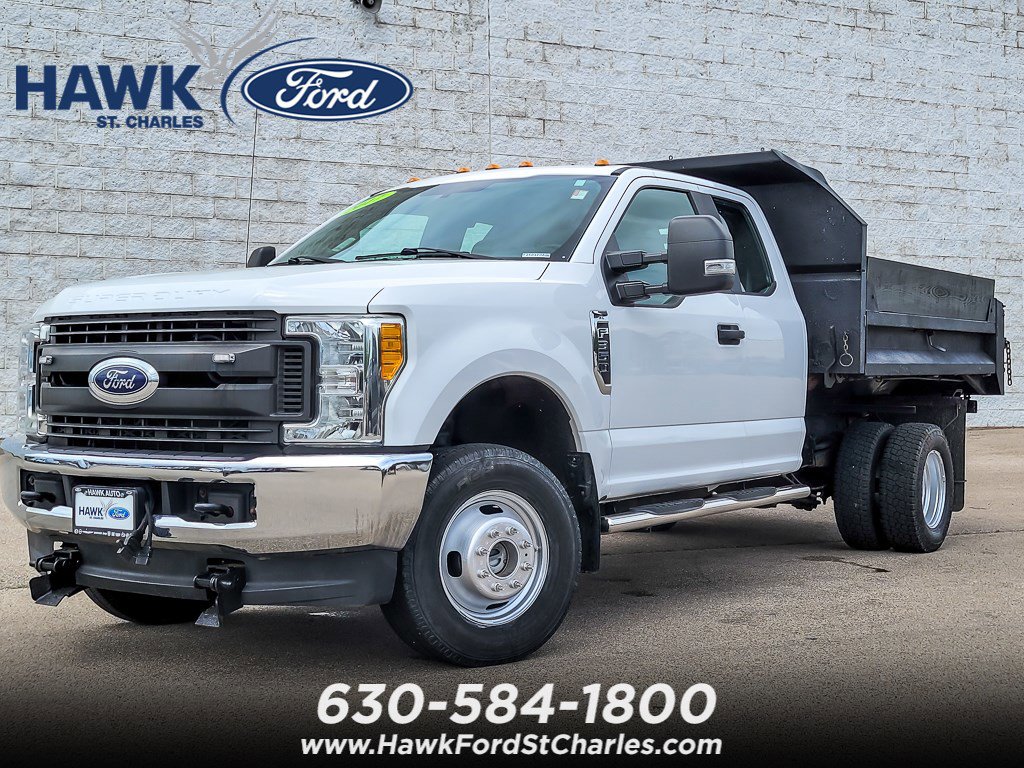 2017 Ford F-350 XL 4x4 SuperCab 168-In DRW's photo