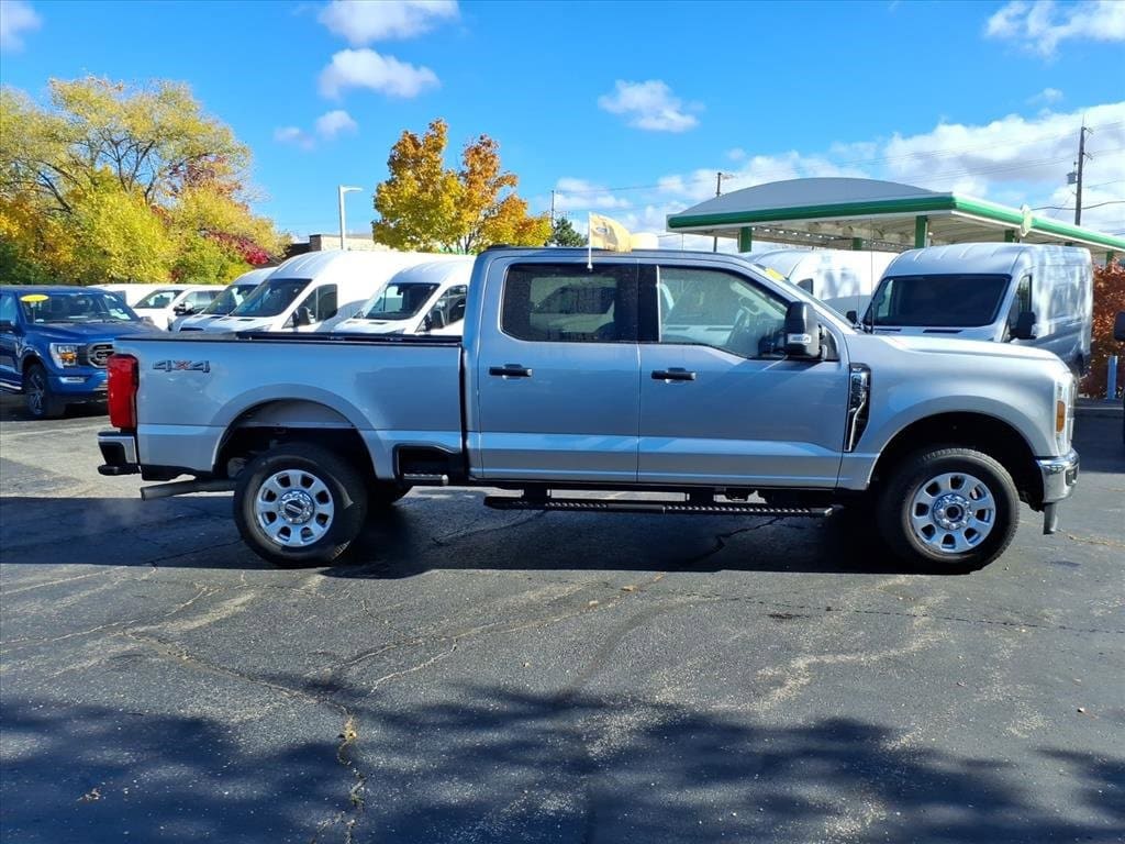 Used 2024 Ford Super Duty F-250 SRW XLT XLT 4WD Crew Cab 6.75 Box