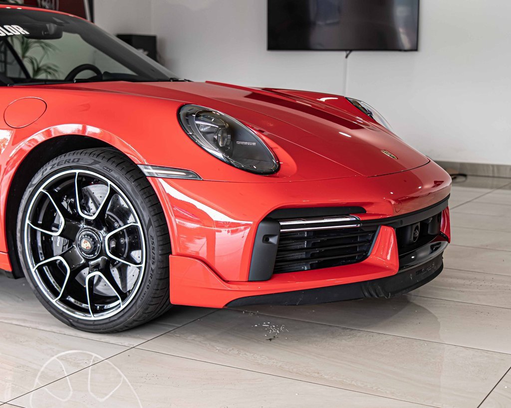 2025 Porsche 911 Turbo S photo 3