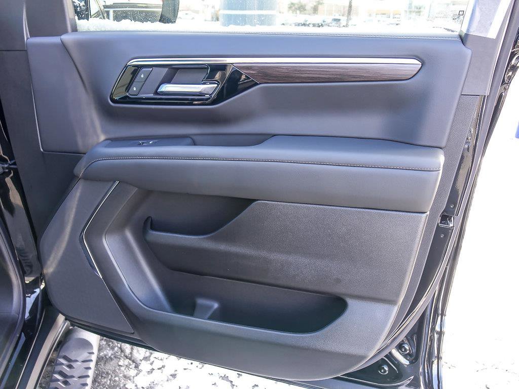 2026 CHEVROLET SUBURBAN - Image 28