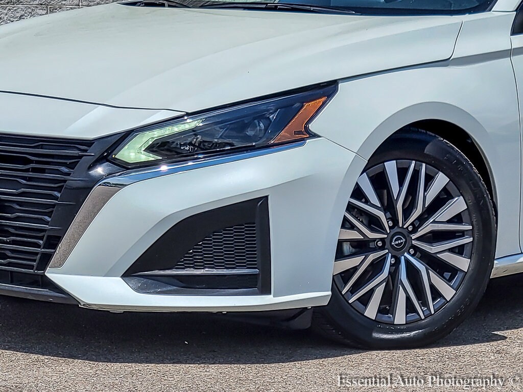 2023 Nissan Altima 2.5 SV photo 3