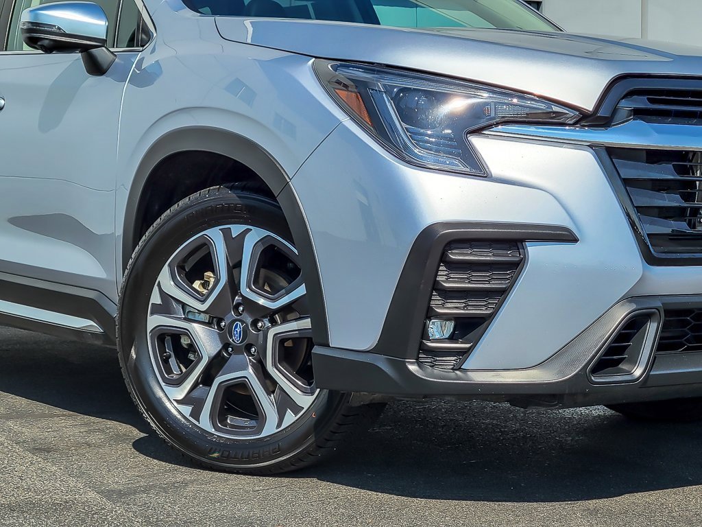 2023 Subaru Ascent Limited photo 2