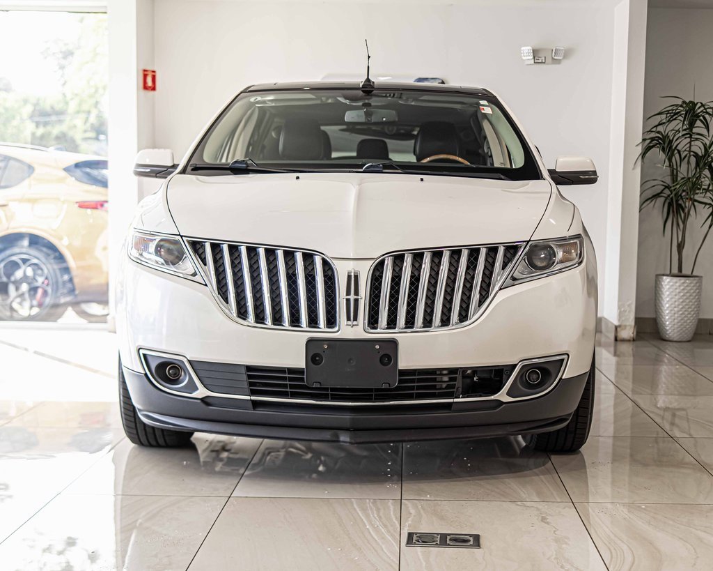 2012 Lincoln MKX Base photo 2