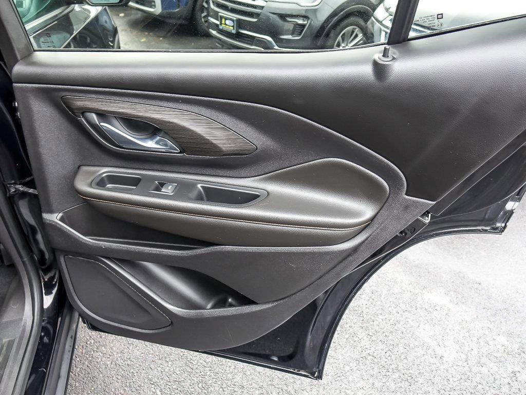 2021 GMC TERRAIN - Image 31