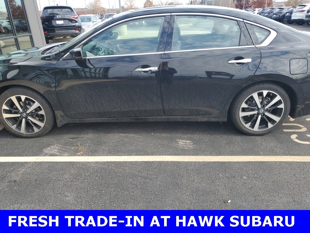 2018 Nissan Altima 2.5 SR photo 3