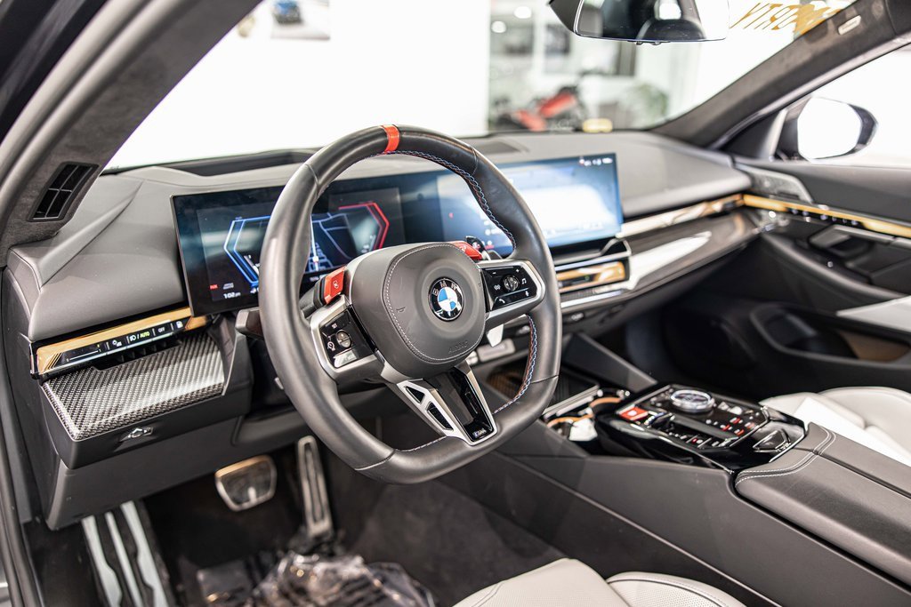 2025 BMW M5 - Image 20