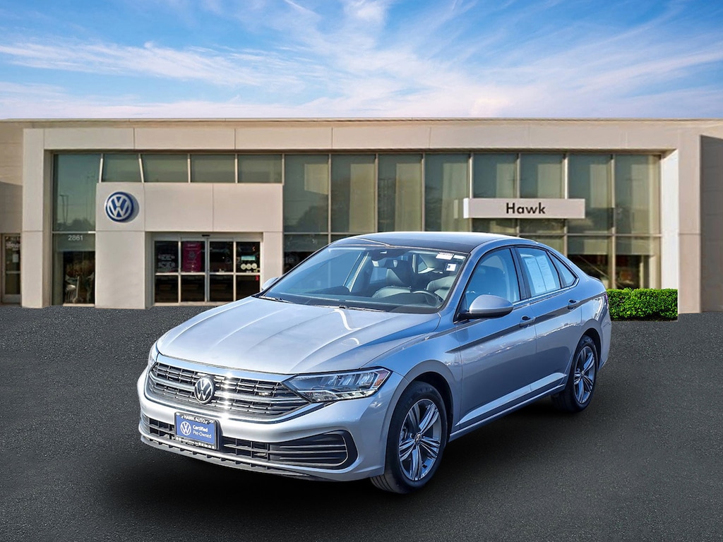 Used 2024 Volkswagen Jetta SE SE Auto