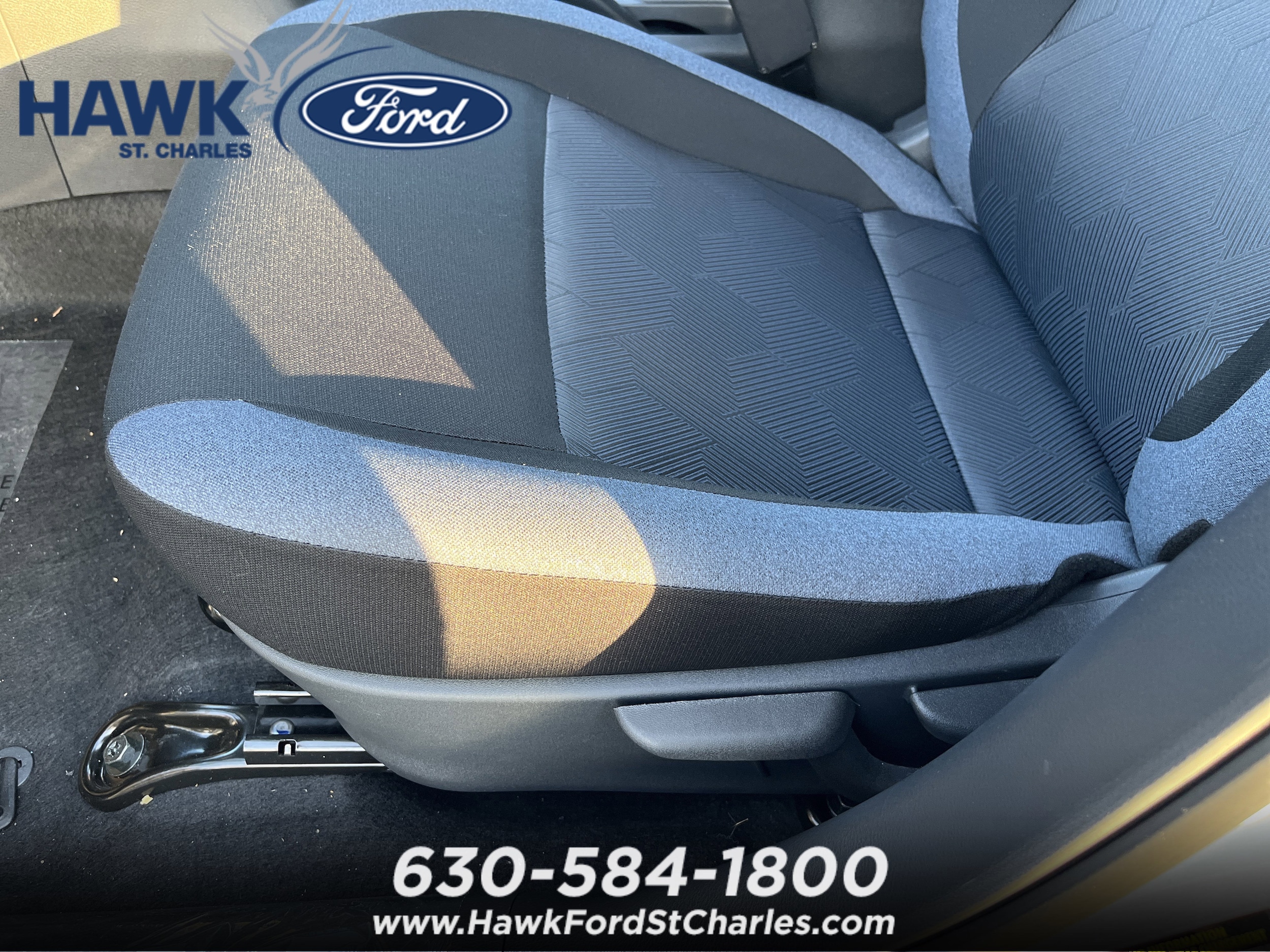 2025 NISSAN VERSA - Image 15