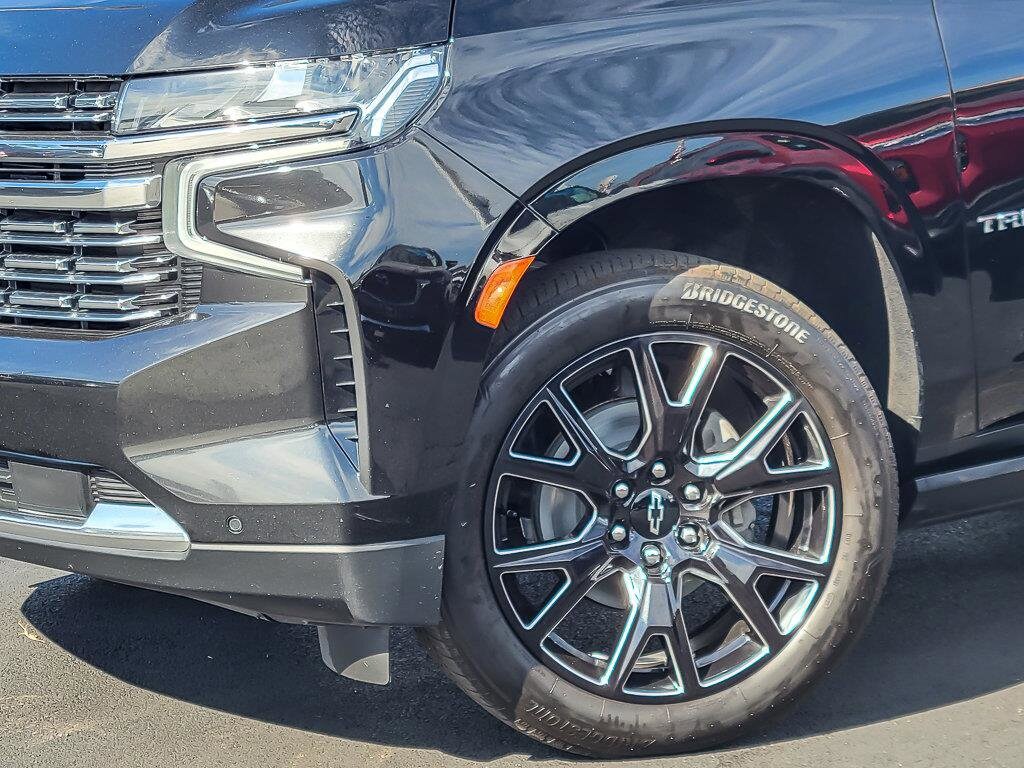 2023 Chevrolet Tahoe Premier photo 2
