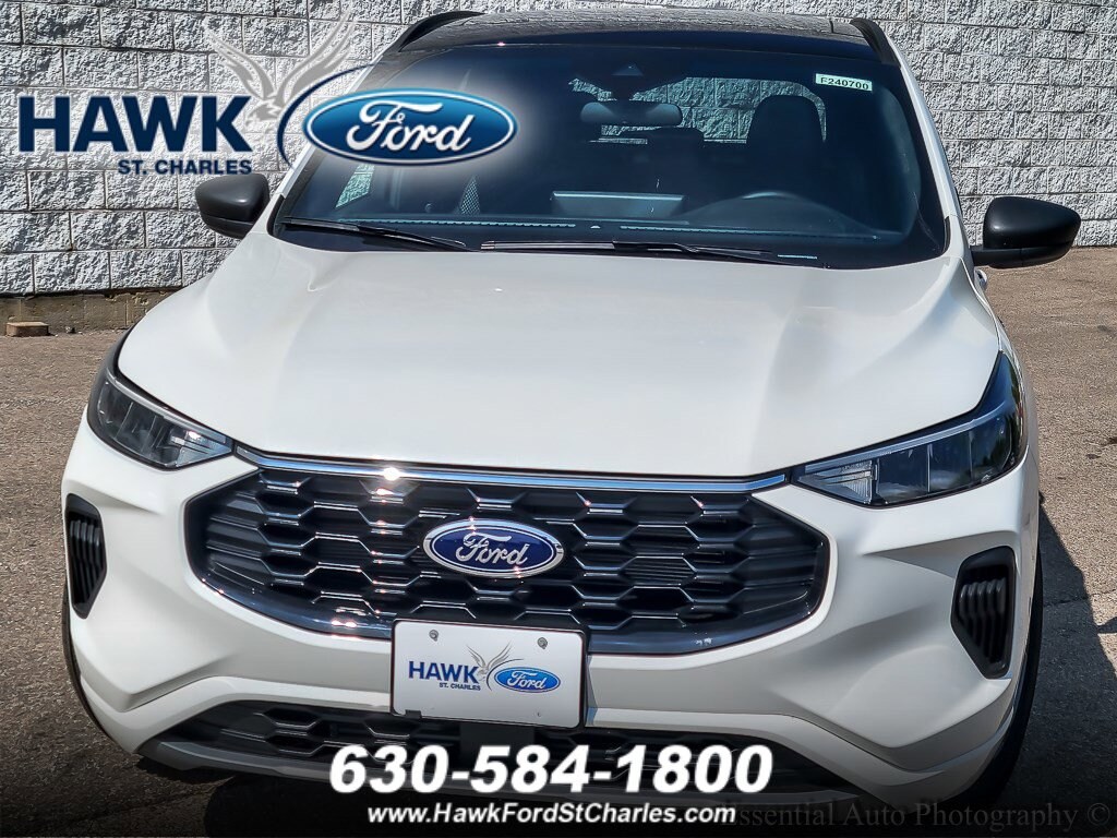 2024 Ford Escape ST-Line photo 2