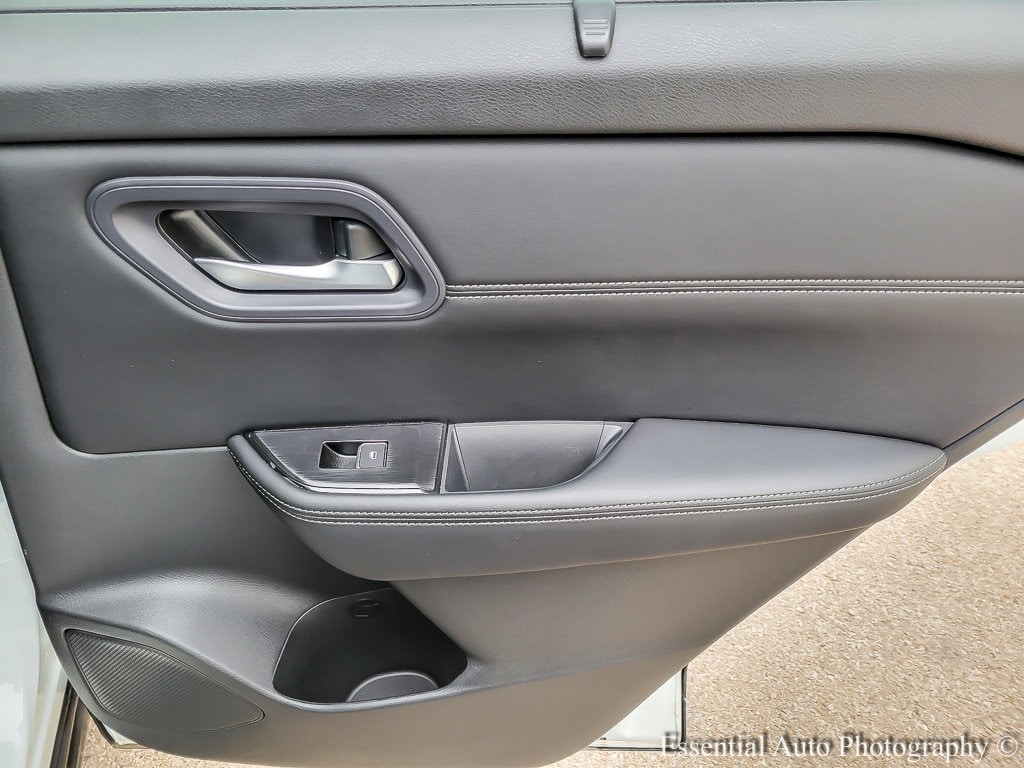 2024 NISSAN ROGUE - Image 23