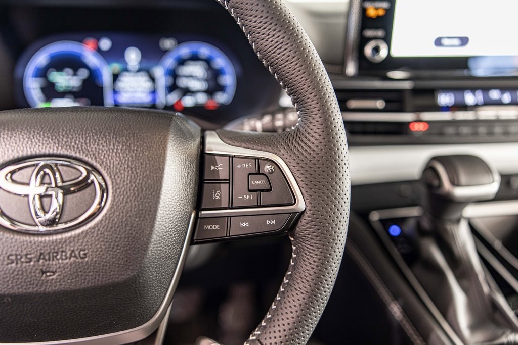 2025 TOYOTA SIENNA - Image 26