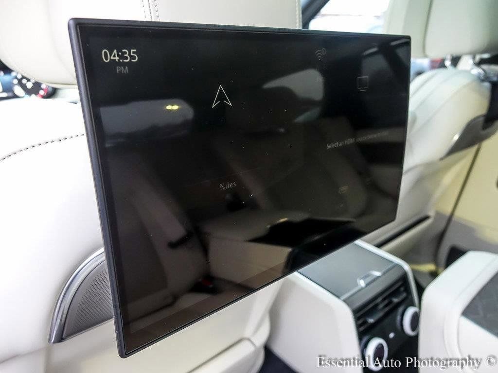 2025 Land Rover Range Rover SV - Photo 12