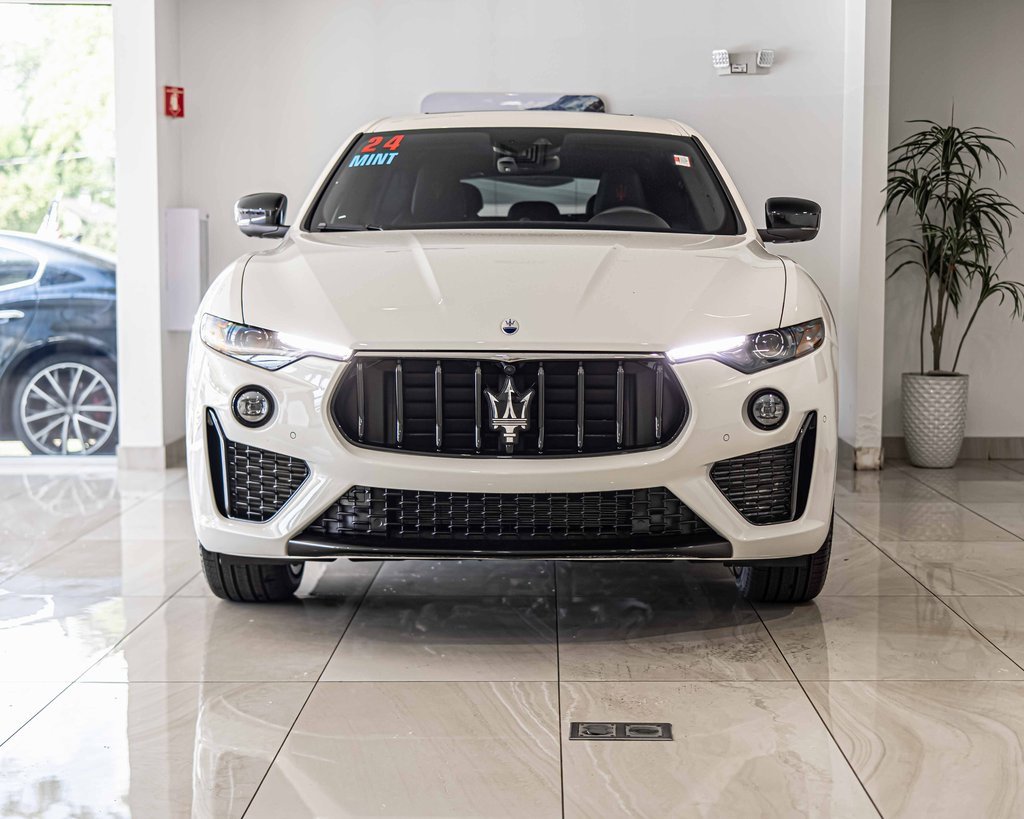 2024 Maserati Levante Modena photo 2