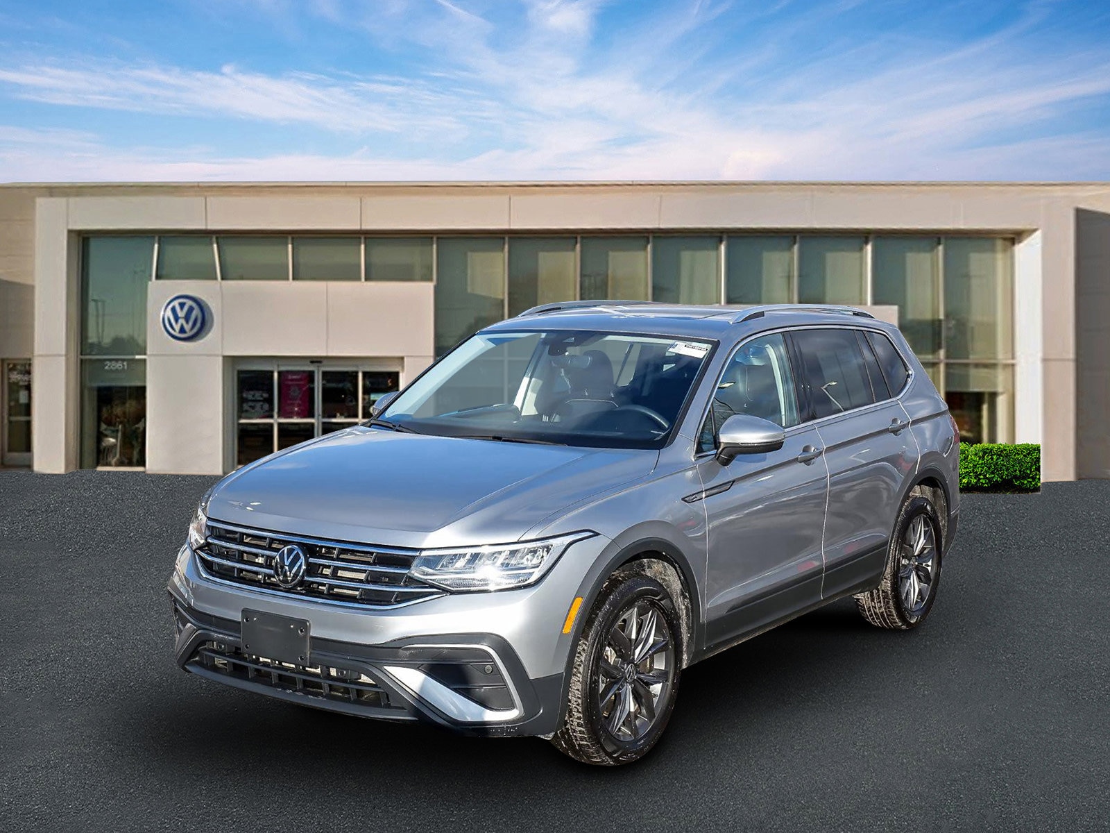 2024 VOLKSWAGEN TIGUAN - Image 3