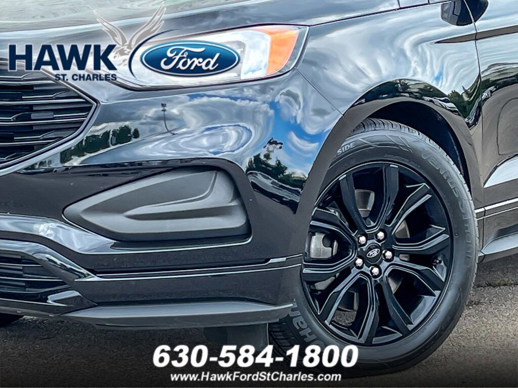 2024 Ford Edge SE photo 2