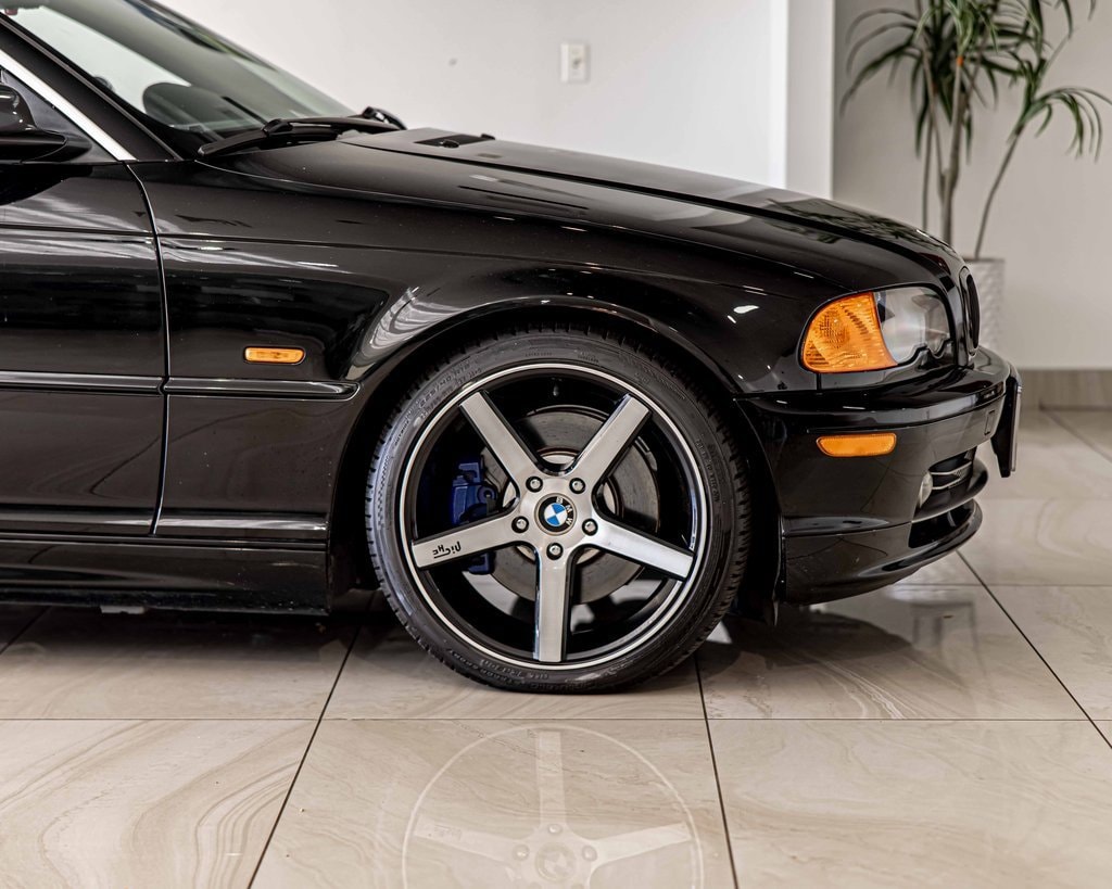 2001 BMW 330CI - Image 10