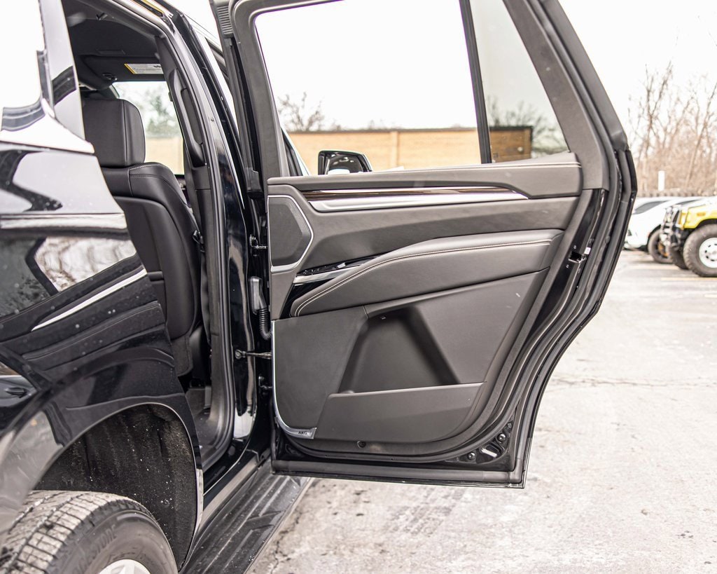 2025 CADILLAC ESCALADE - Image 42