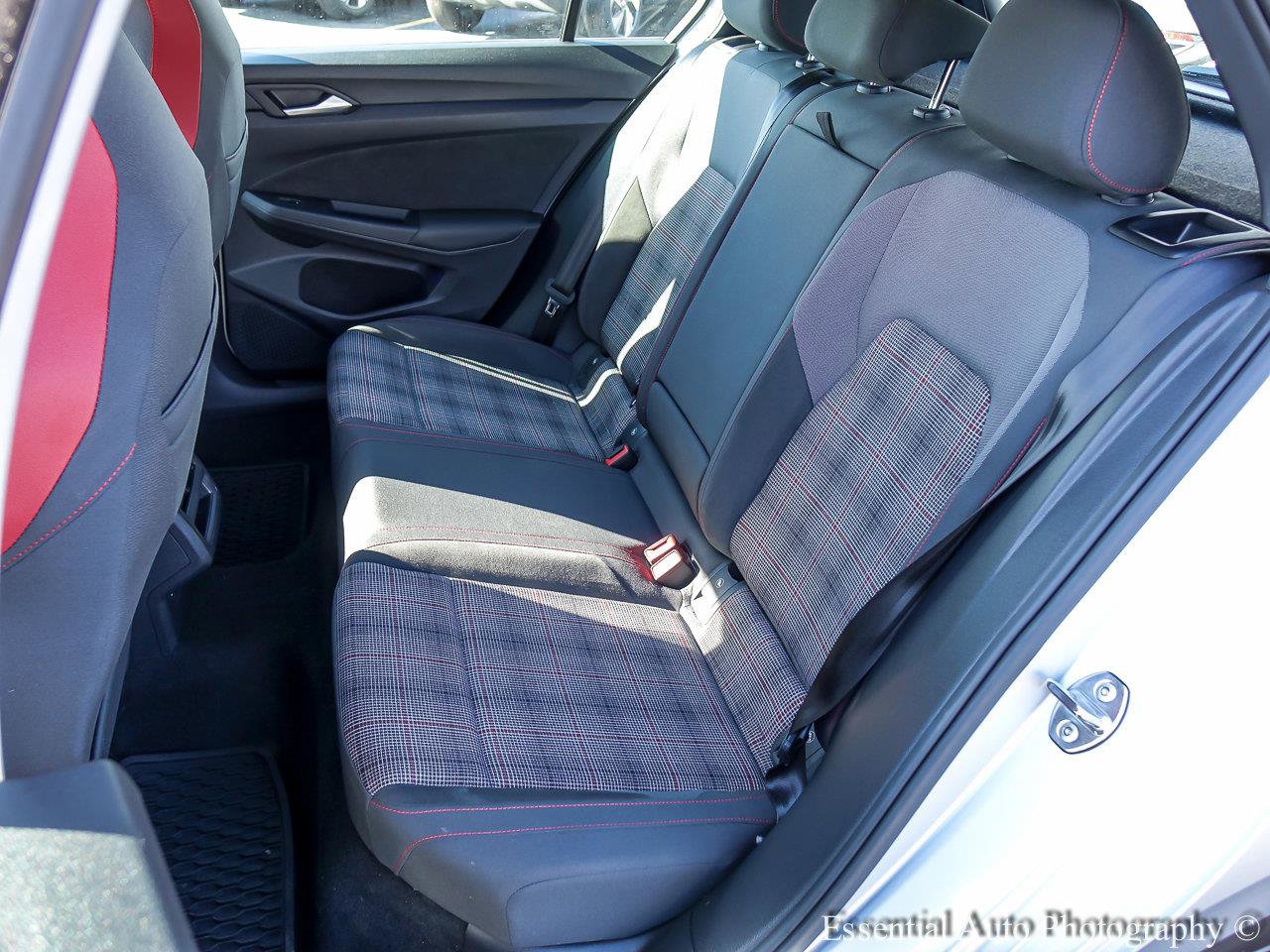 2023 VOLKSWAGEN GOLF GTI - Image 10