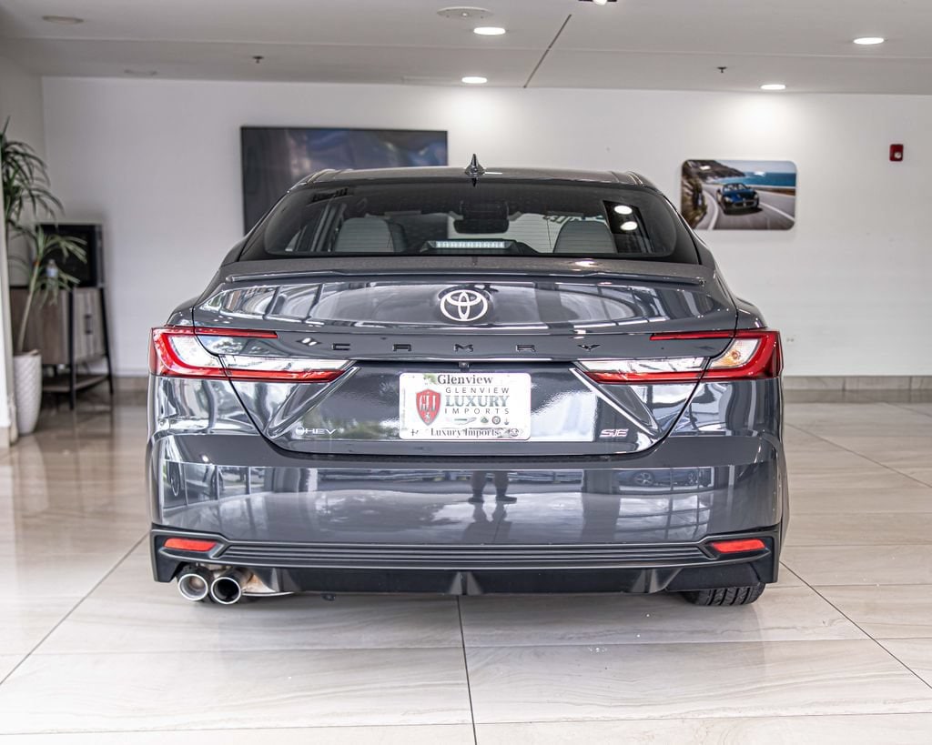 2025 Toyota Camry SE - Photo 13