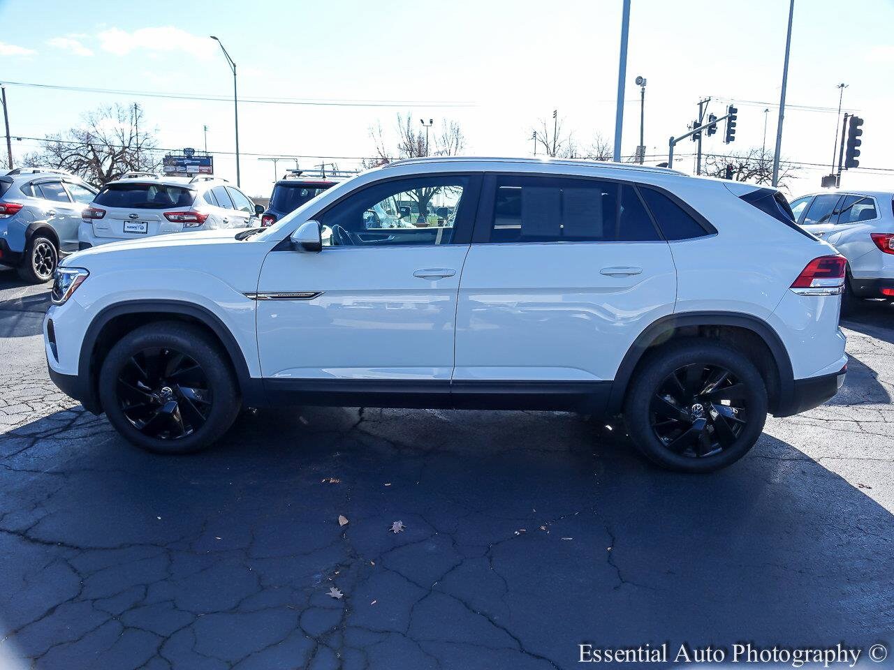 2025 Volkswagen Atlas Cross Sport SE Technology photo 4