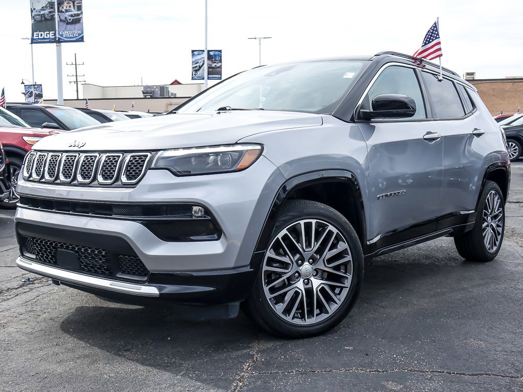 2023 Jeep Compass Limited 4X4's photo
