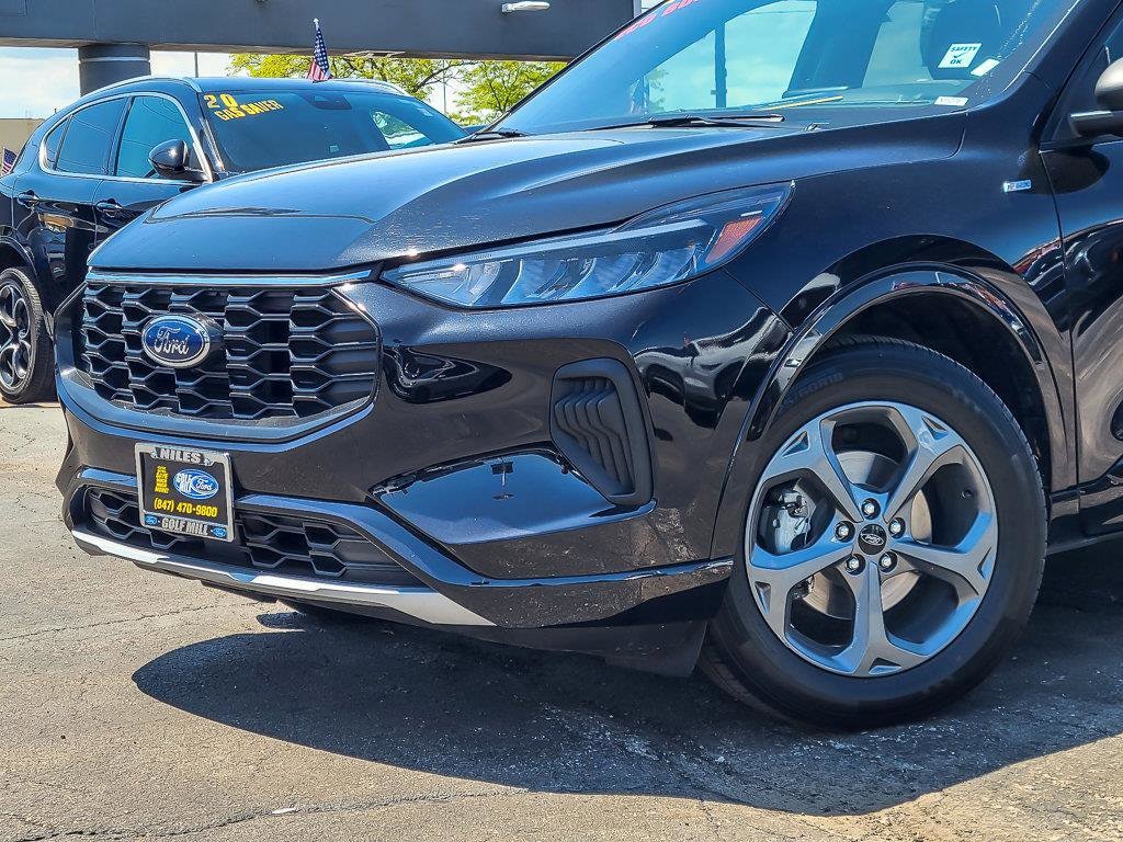 Used 2023 Ford Escape ST-Line with VIN 1FMCU9MN1PUA32143 for sale in Plainfield, IL