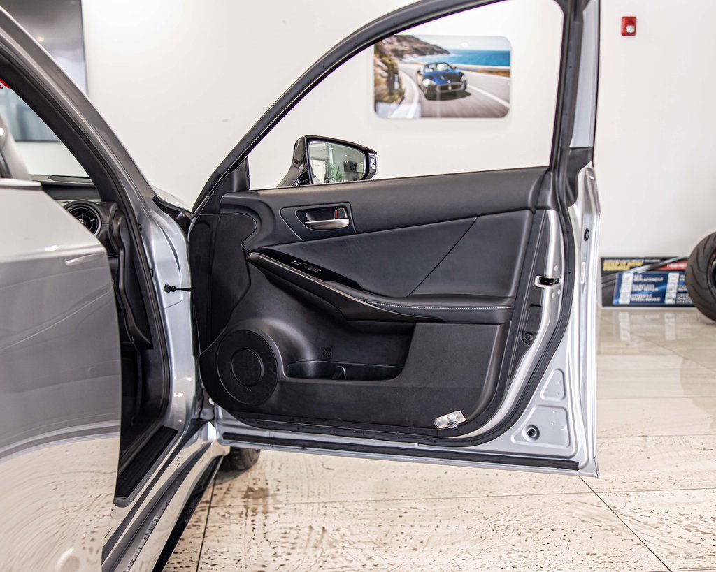 2024 LEXUS IS - Image 41