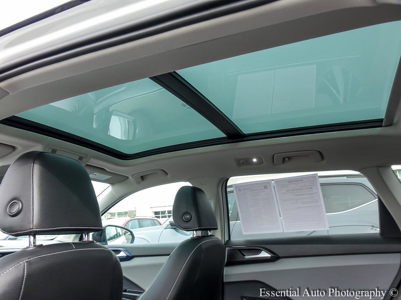 2023 VOLKSWAGEN TAOS - Image 11